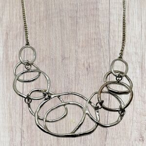 Vintage Elegant Silver Tone Abstract Circle Necklace